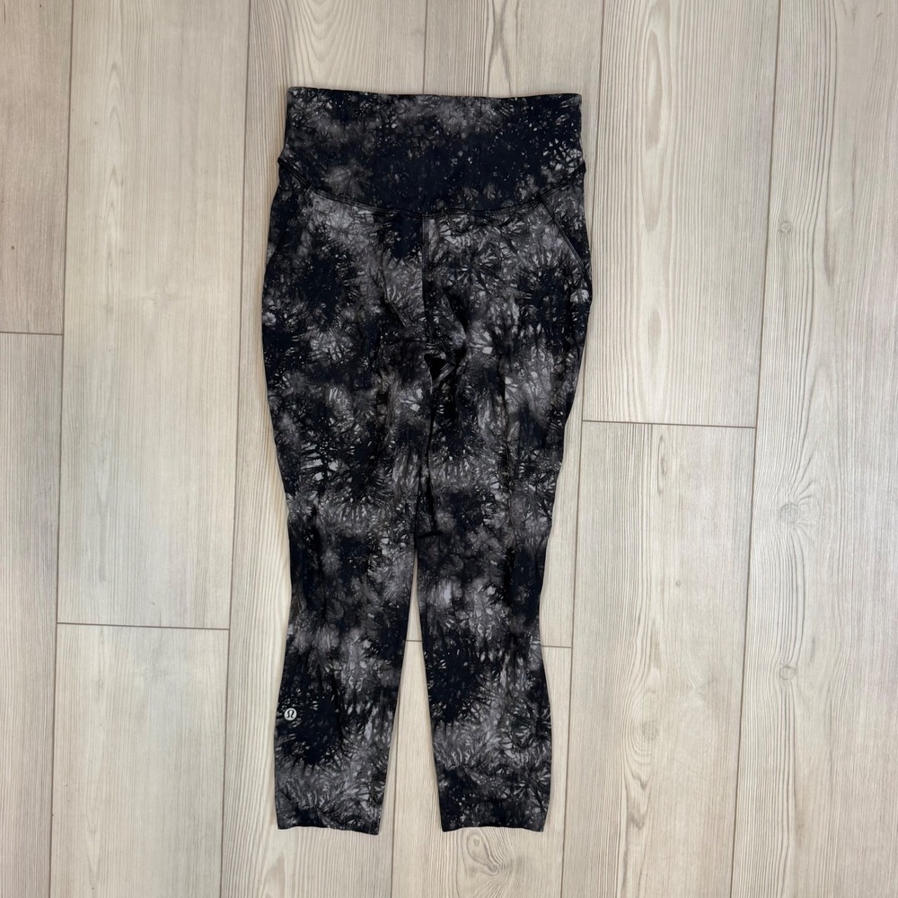 Lululemon Base Pace High-Rise Crop 23" Nulux Leggings 8 Black Grey Tie Dye Camo